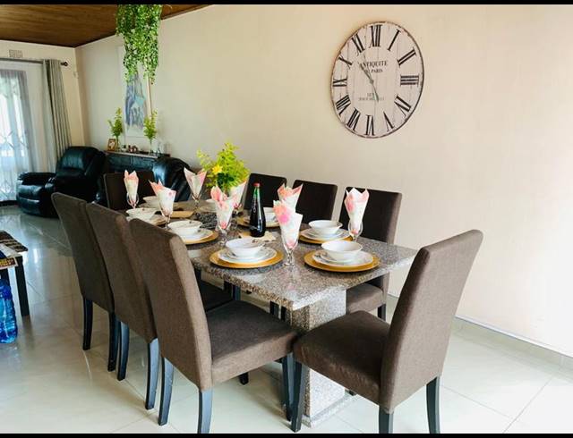 4 BEDROOM HOUSE FOR SALE IN MOSELEY